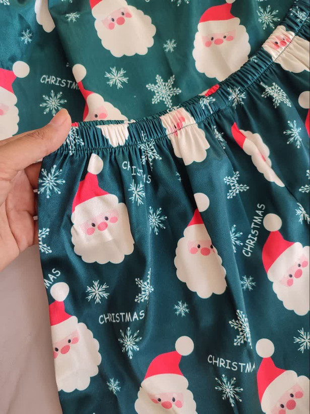 تاپ و شورتک ساتن زنانه طرح کریسمسی